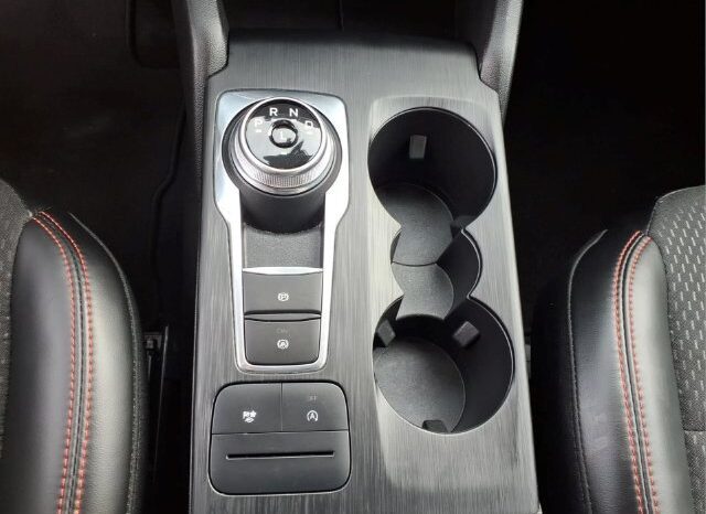 
								Ford Escape full									