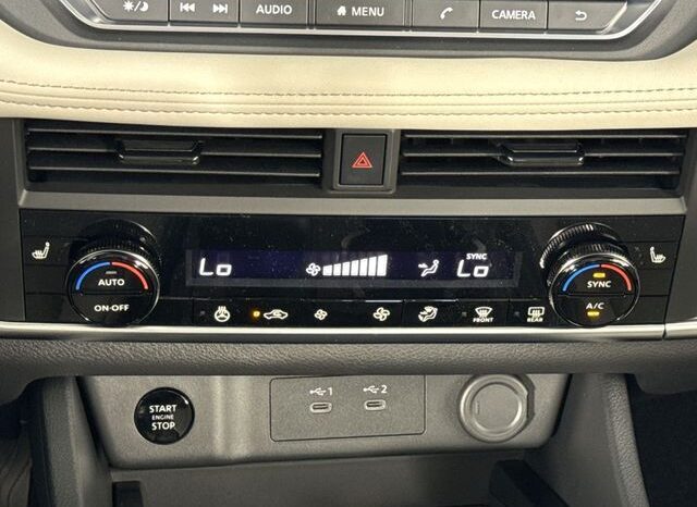 
								Nissan Rogue full									