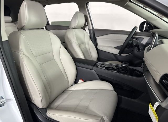 
								Nissan Rogue full									