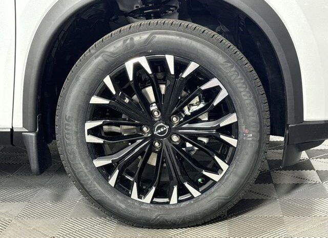 
								Nissan Rogue full									
