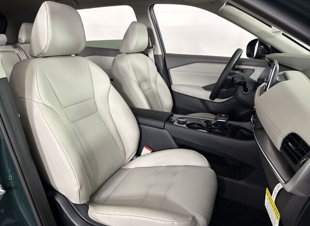 
								Nissan Rogue full									
