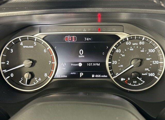 
								Nissan Rogue full									