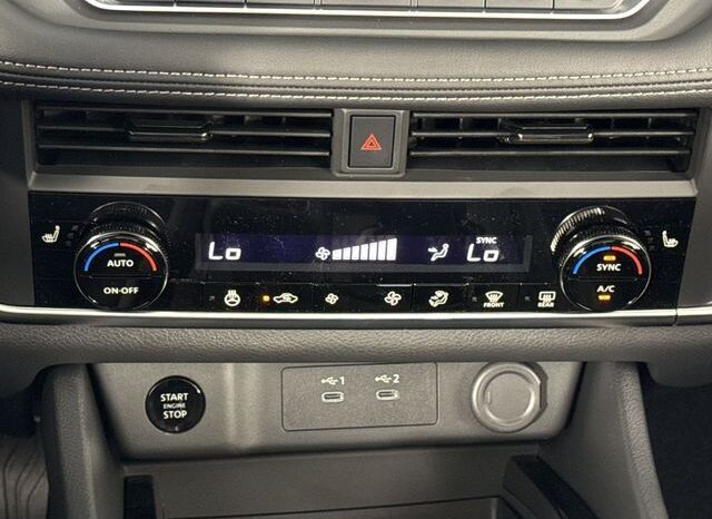 
								Nissan Rogue full									