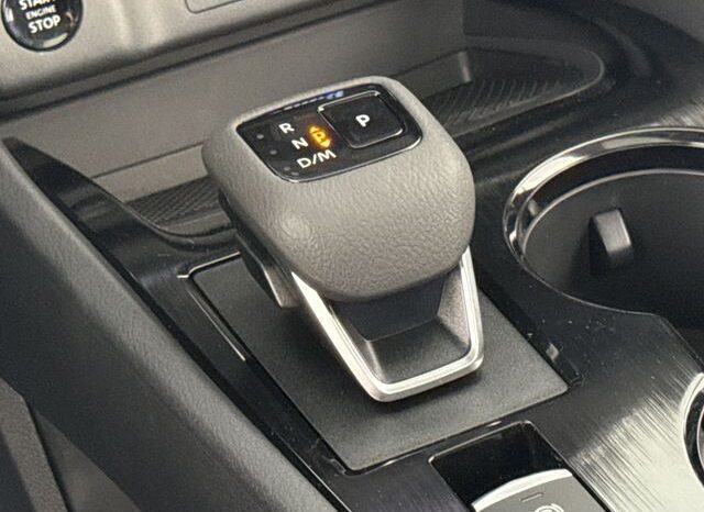 
								Nissan Rogue full									