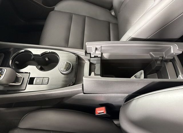 
								Nissan Rogue full									
