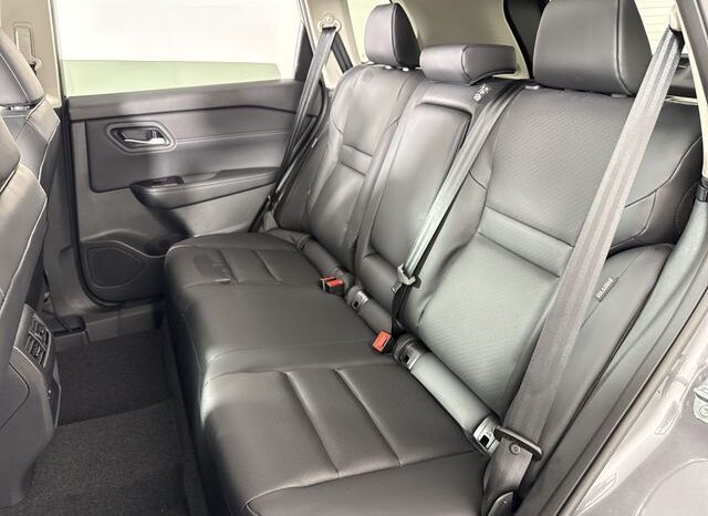 
								Nissan Rogue full									