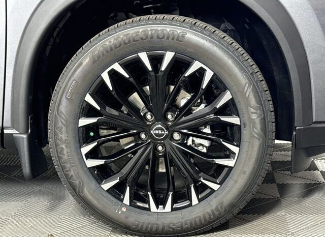 
								Nissan Rogue full									