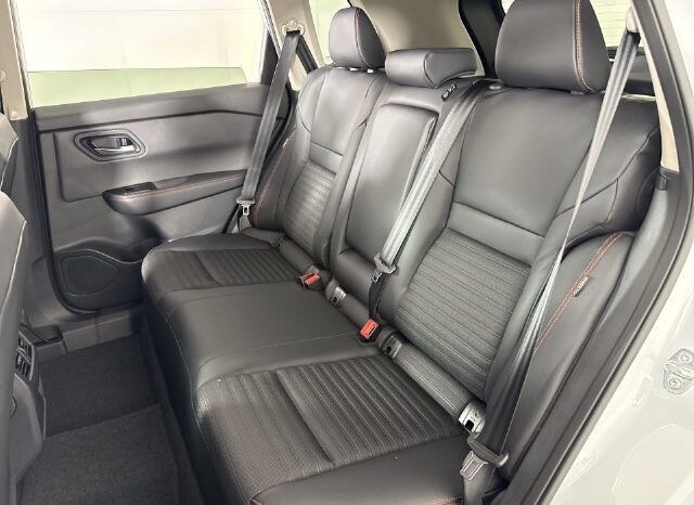 
								Nissan Rogue full									