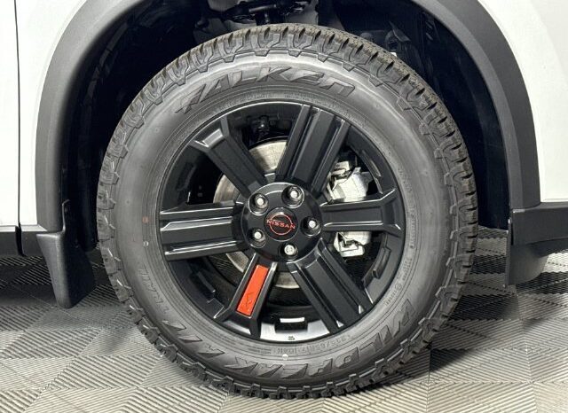 
								Nissan Rogue full									