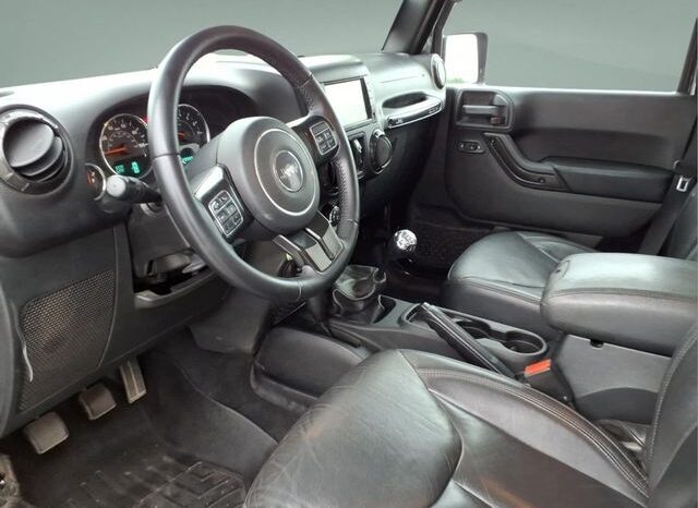 
								Jeep Wrangler full									