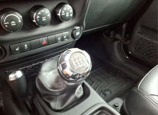 
								Jeep Wrangler full									