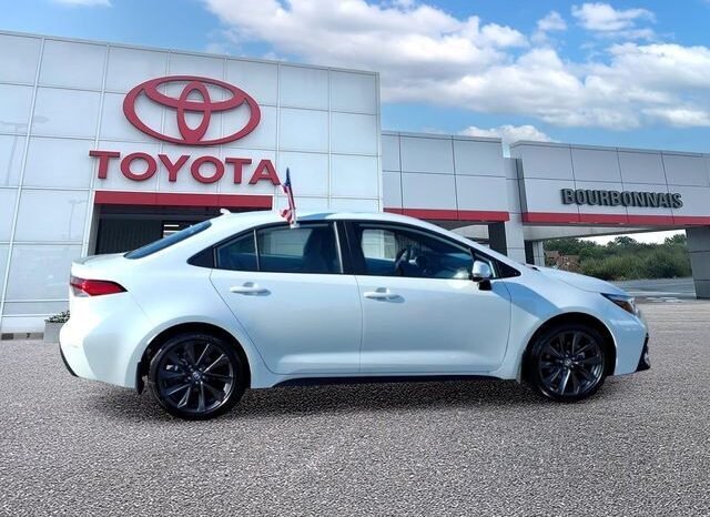 
 Toyota Corolla full									