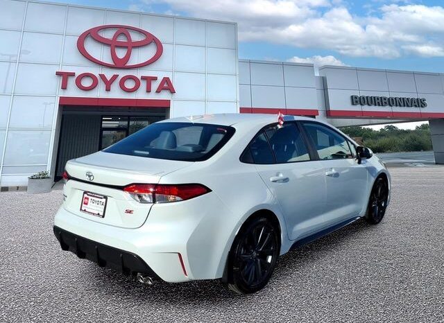 
 Toyota Corolla full									