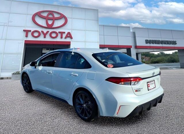 
 Toyota Corolla full									