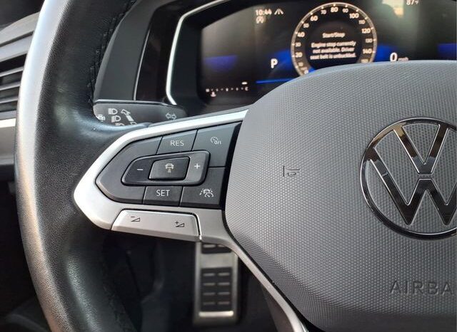 
								Volkswagen Jetta full									