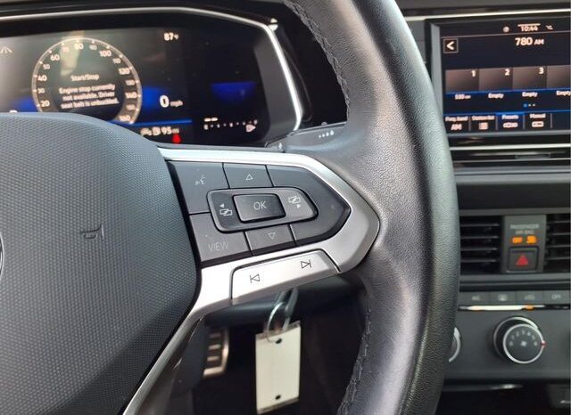 
								Volkswagen Jetta full									