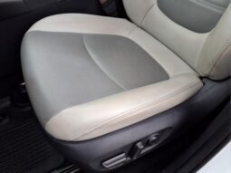 
										Toyota RAV4 Hybrid full									
