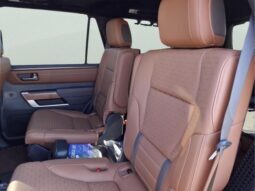 Toyota Sequoia full