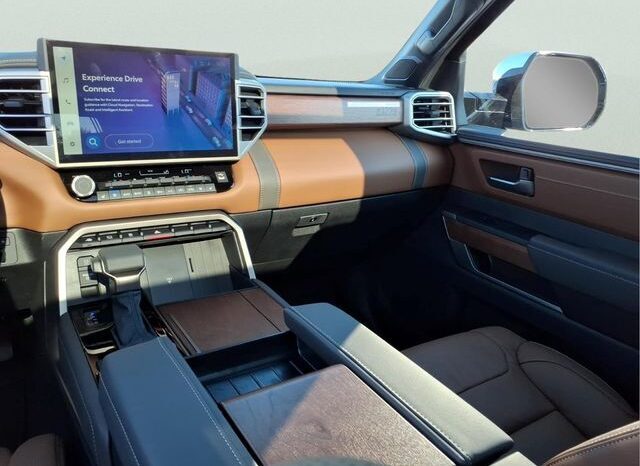 
 Toyota Sequoia full									