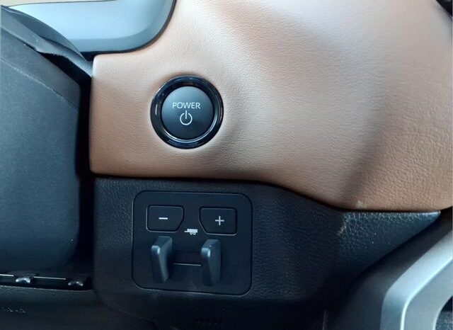 
 Toyota Sequoia full									