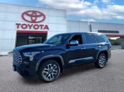 Toyota Sequoia full
