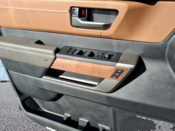 Toyota Sequoia full