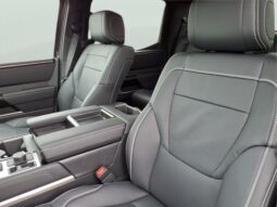 Toyota Tundra Hybrid full