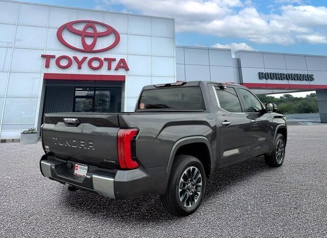 
 Toyota Tundra Hybrid full									