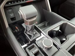 Toyota Tundra Hybrid full