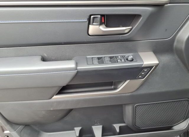 
								Toyota Tundra Hybrid full									