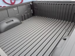 
										Toyota Tundra Hybrid full									