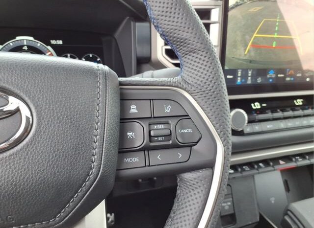 
								Toyota Tundra Hybrid full									