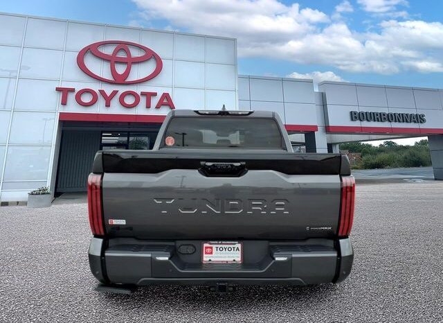
								Toyota Tundra Hybrid full									