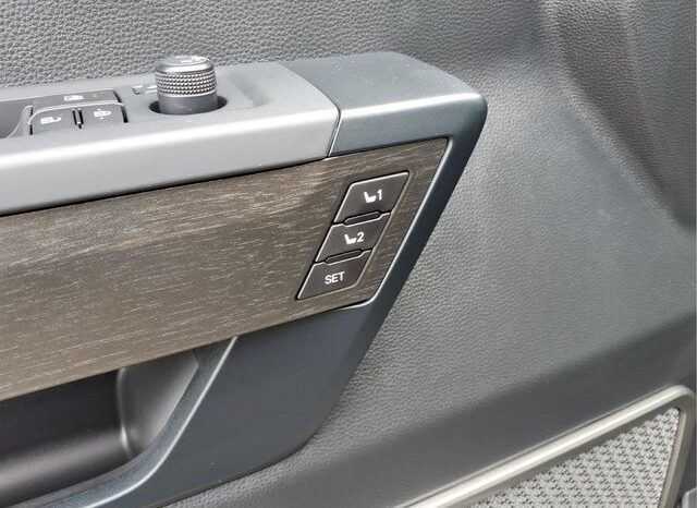 
								Toyota Tundra Hybrid full									