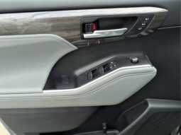 
										Toyota Highlander full									