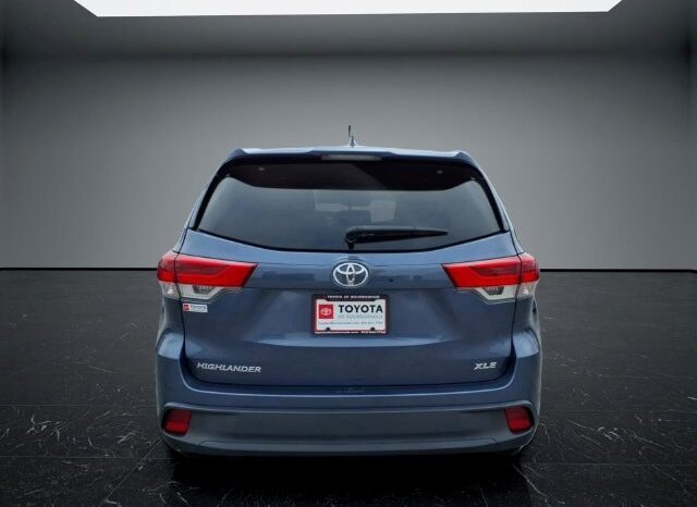 
								Toyota Highlander full									