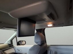 
										Toyota Sienna full									