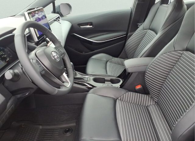
								Toyota Corolla full									