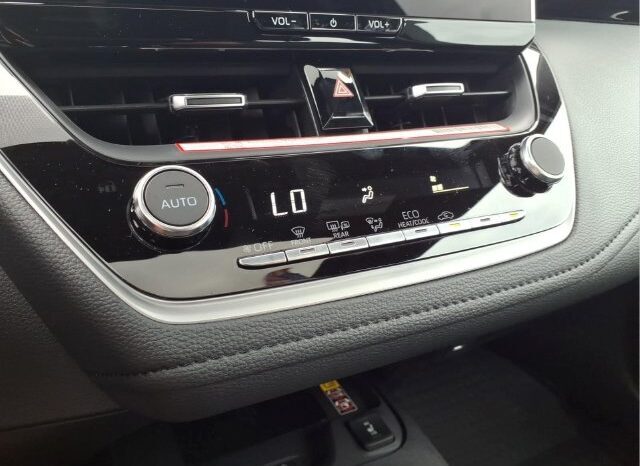 
								Toyota Corolla full									