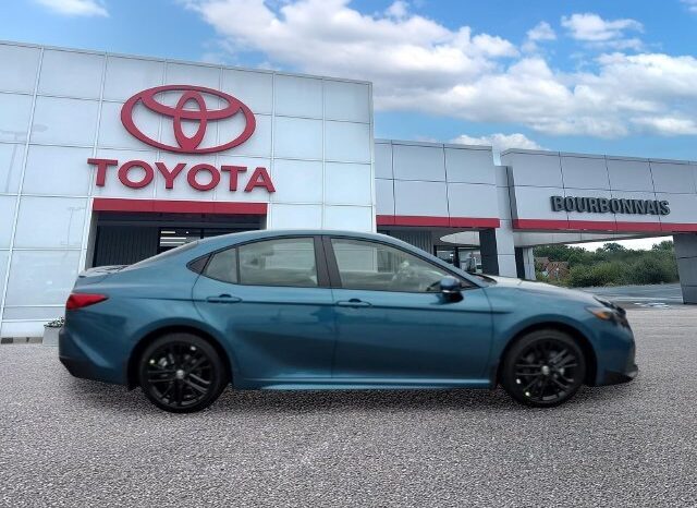
								Toyota Camry full									