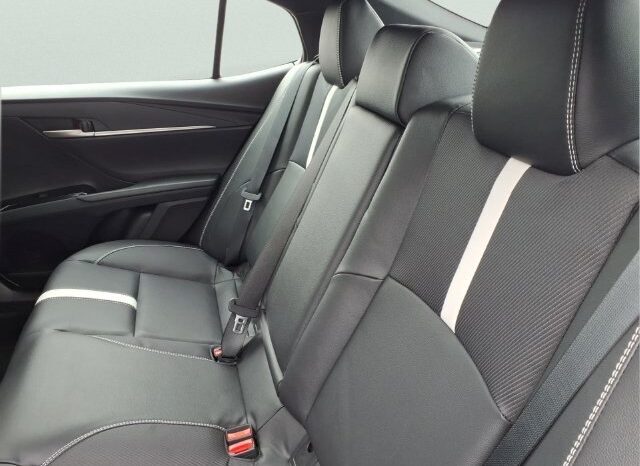 
								Toyota Camry full									