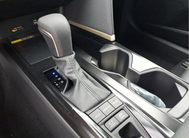 
								Toyota Camry full									