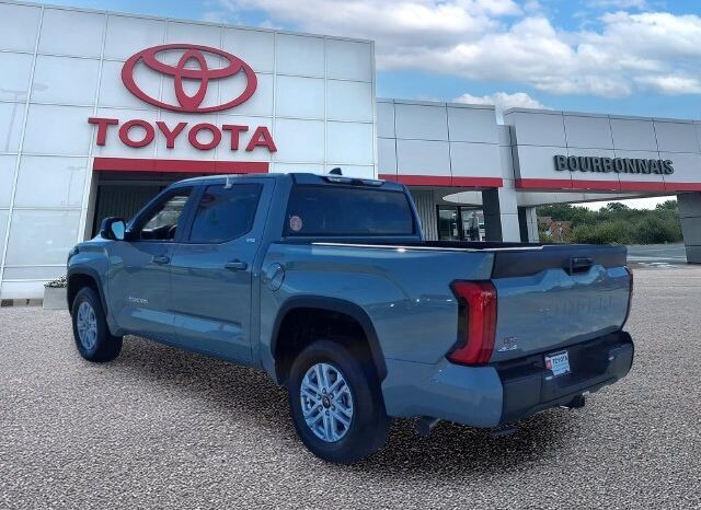 
								Toyota Tundra full									