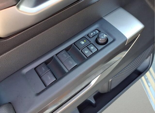 
								Toyota Tundra full									