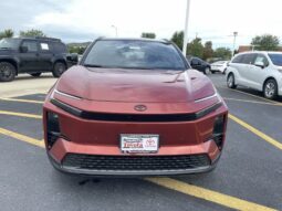 
										Toyota C-HR full									