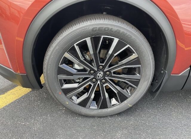 
								Toyota C-HR full									