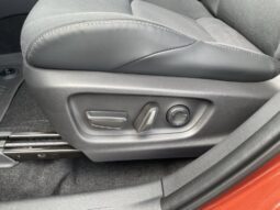 
										Toyota C-HR full									