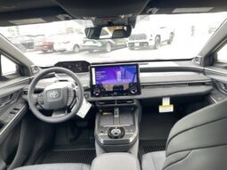 
										Toyota C-HR full									