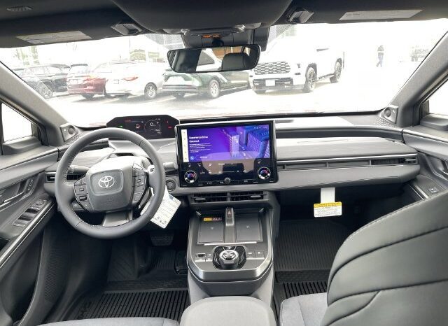 
								Toyota C-HR full									