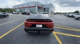 
										Toyota C-HR full									